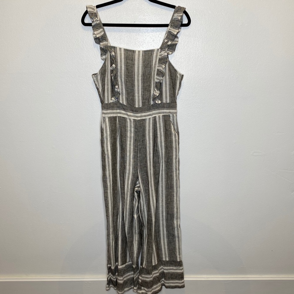 205 Collins black and white striped wide leg jumpsuit Small S
